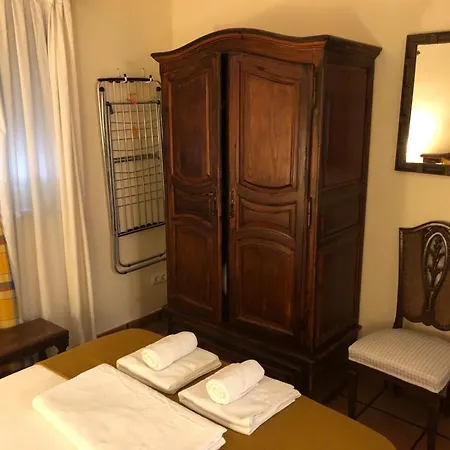 Familiar En Toledo, Con 2 Dormitorios, Camas De Matrimonio, Ideal Ubicacion Y Fantasticas Vistas