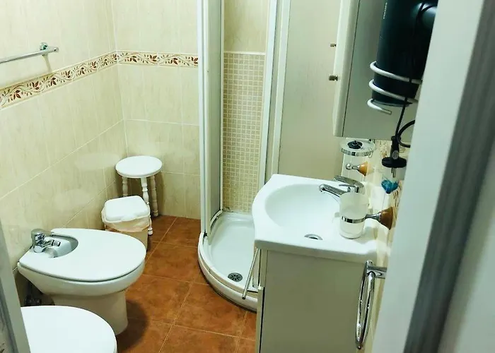 아파트 Familiar En Toledo, Con 2 Dormitorios, Camas De Matrimonio, Ideal Ubicacion Y Fantasticas Vistas *