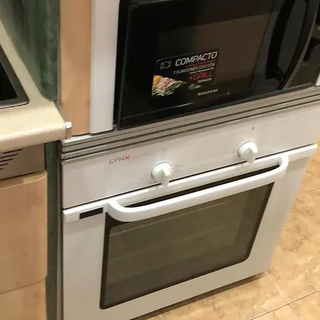 Familiar En Toledo, Con 2 Dormitorios, Camas De Matrimonio, Ideal Ubicacion Y Fantasticas Vistas Appartement Tolède